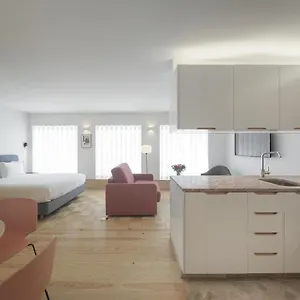 Serviced - Principe Real Apartment