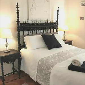 Sabrosa's Flat Apartment
