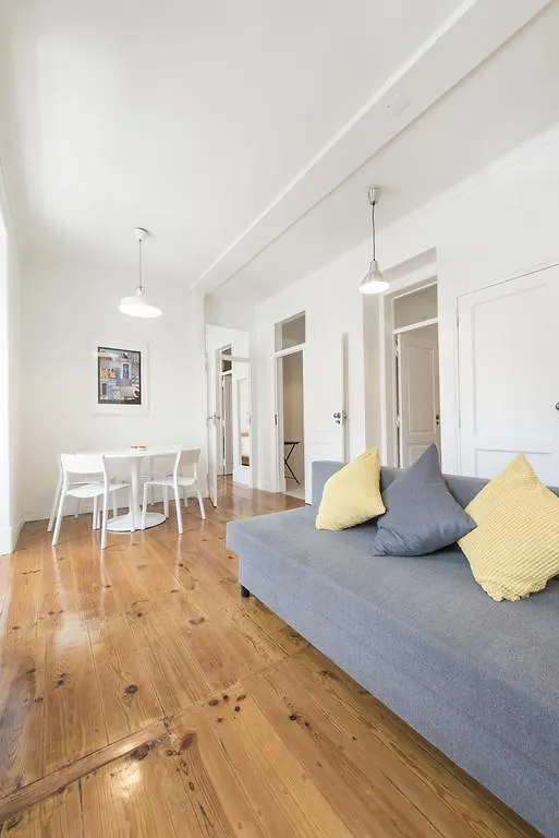 Cozy Apartment With Castel View Lisboa Portugal