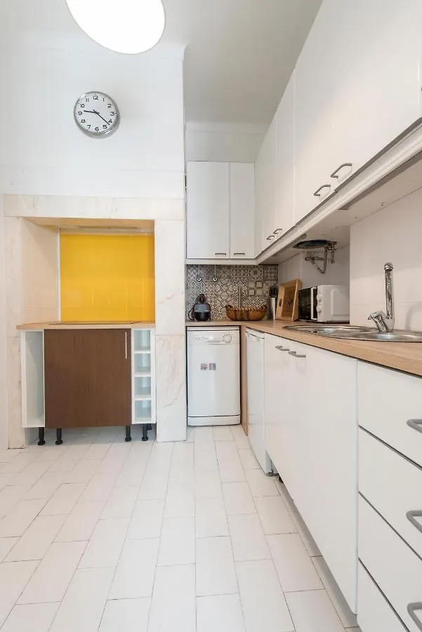 Cozy Apartment With Castel View Lisboa